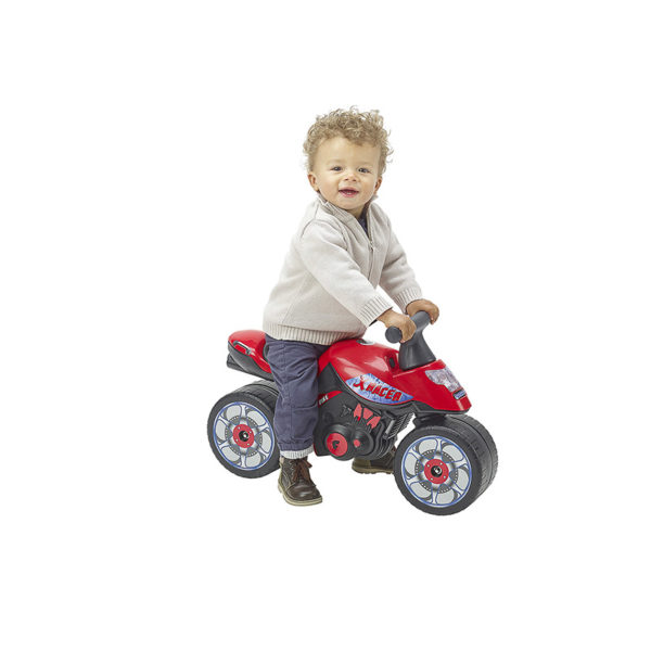 Spielendes Kind mit Laufrad Motorrad X Racer 400