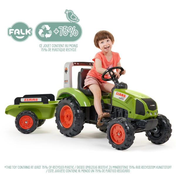 Fille sur Tracteur à pédales Claas 1040AB