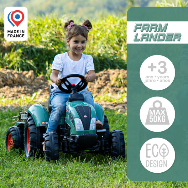 Fille sur Tracteur Farm Lander