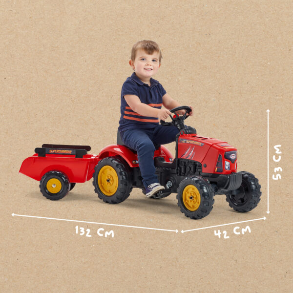 Enfant sur tracteur