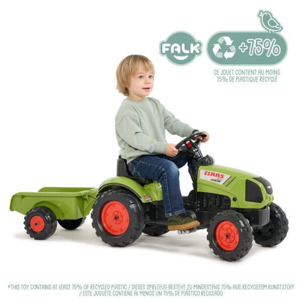 Enfant sur tracteur Claas