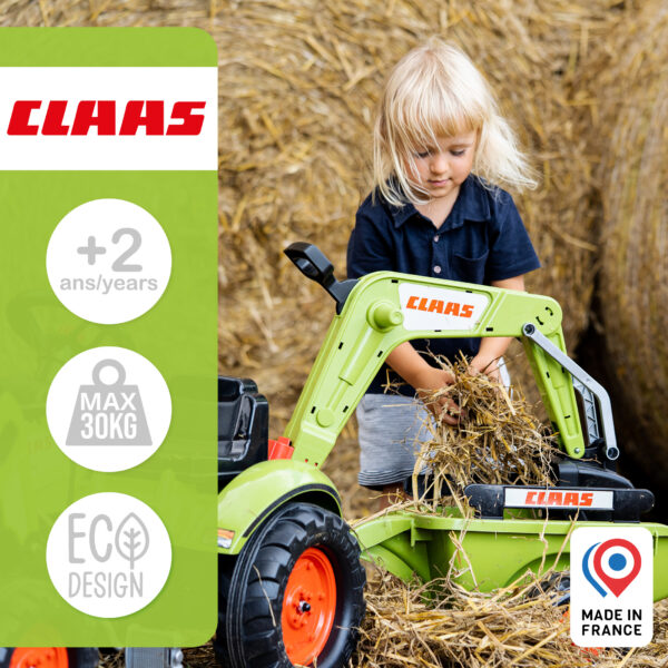 Enfant avec tractopelle Claas