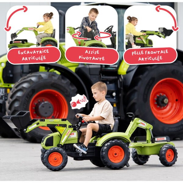 Enfant sur tractopelle Claas