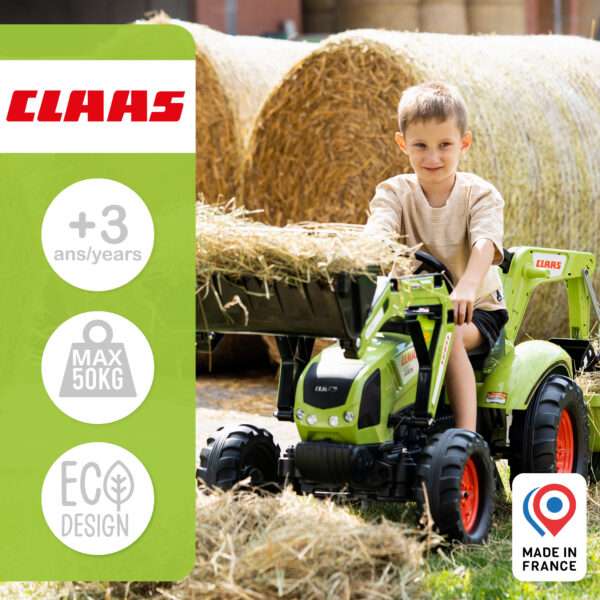 Enfant sur tractopelle Claas