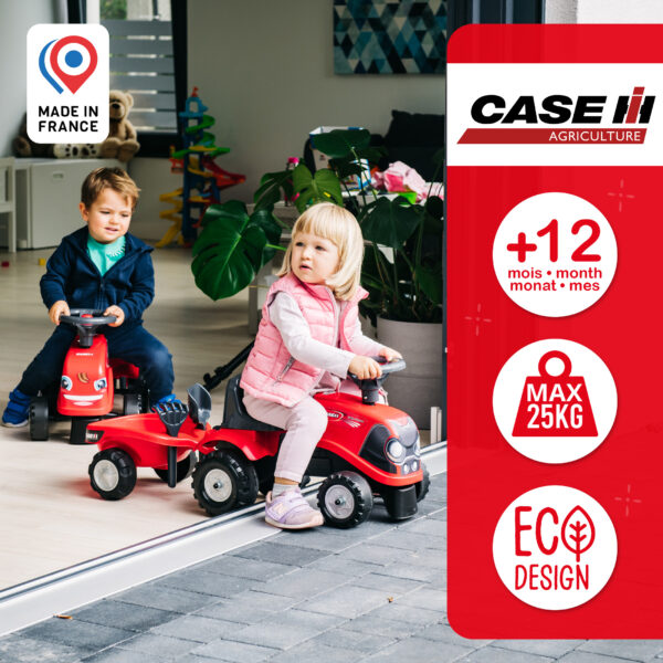 Enfants sur porteur Case IH