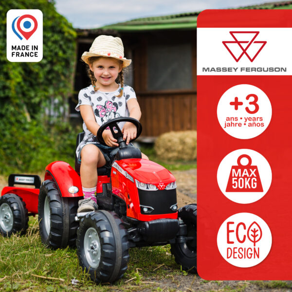Enfant sur Tracteur Massey Ferguson