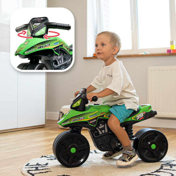 Enfant sur moto draisienne Bud Racing