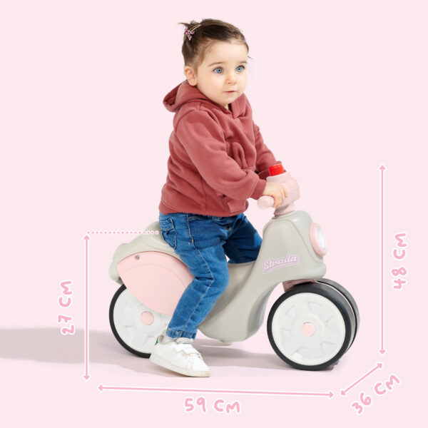 Dimensions - Enfant sur scooter draisienne Strada