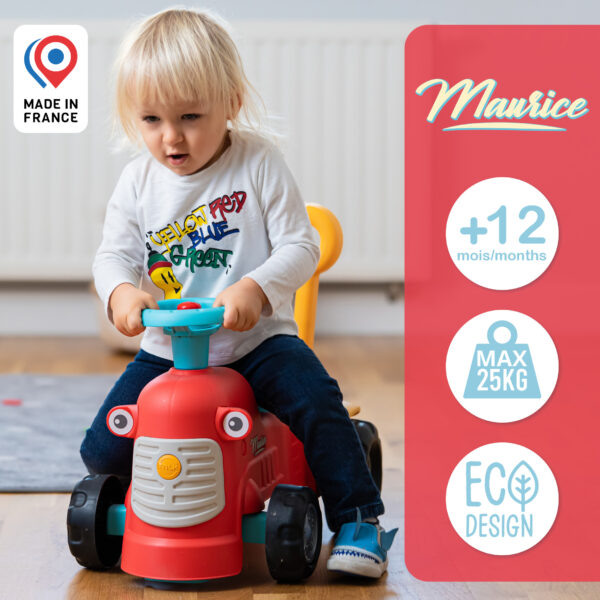 Enfant sur porteur tracteur Maurice