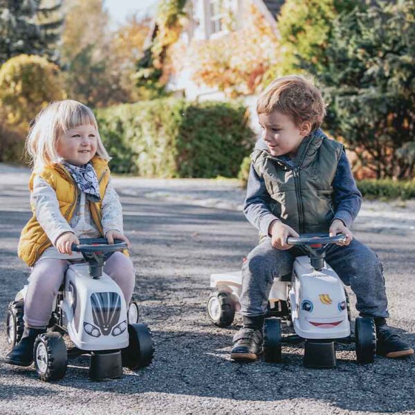 Baby Valtra ride-on tractor with trailer, rake & shovel - Image 4