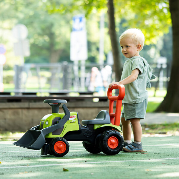 Farçon avec  Porteur tracteur Claas