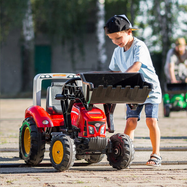 Enfant jouant Tractopelle à pédales Supercharger 2020M