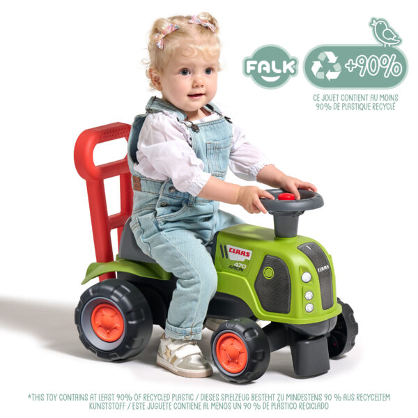 Fille sur porteur Claas