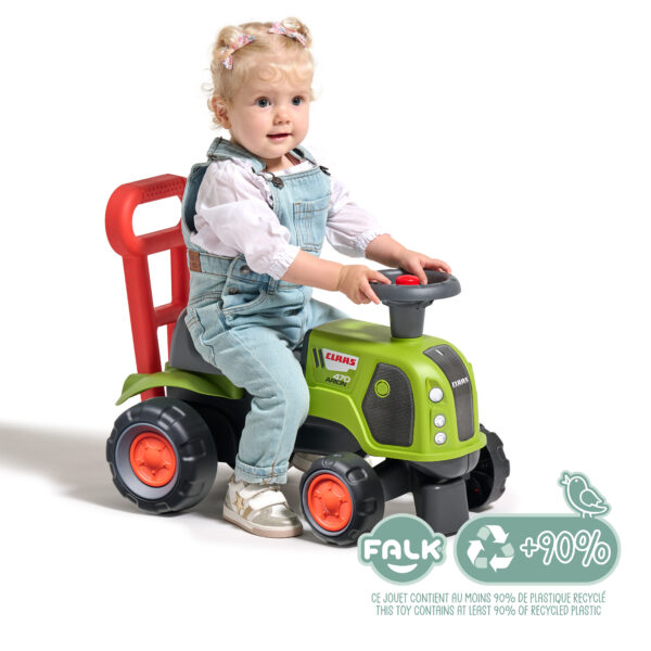 Fille sur porteur Claas