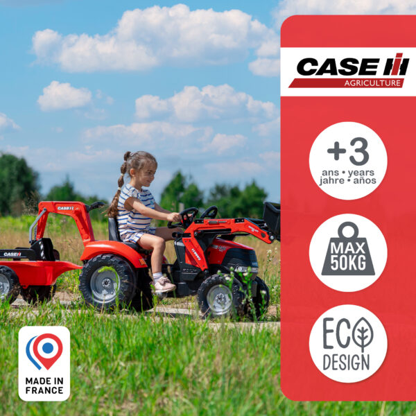 Enfant sur tractopelle Case IH
